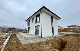 Casa de 4 camere, 118 mp utili, teren de 400 mp, Miroslava