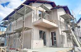 Casa de 4 camere, 450 mp de teren, iesire la asfalt, Valea Adanca