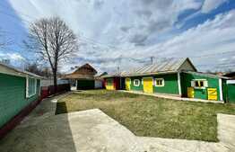 Casa batraneasca cu anexe, 1000 mp teren, sat Bogdanesti