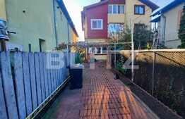 Casa P+1+2, 246 mp, ultracentral, zona Mitropoliei
