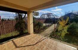 Casa cu 5 camere de 125 mp, 500 mp de teren, canalizare, Holboca