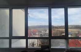 Apartament 3 camere, 70 mp, parcare, zona Tatarasi