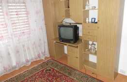 Apartament de 3 camere, 70 mp, zona Nicolina