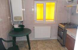 Apartament de 3 camere, 70 mp, zona Nicolina