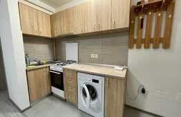 Apartament de 3 camere, parcare, boxa, zona Nicolina