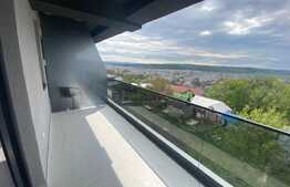 Garsoniera 41 mp, lux, acces privat, zona Copou