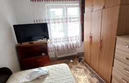 Apartament de 2 camere, 49 mp, zona Podul de Piatra