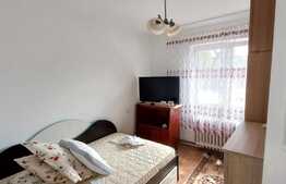 Apartament de 2 camere, 49 mp, zona Podul de Piatra