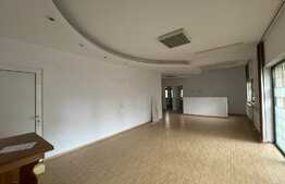 Cladire ultracentrala 325mp utili, 9 camere, garaj