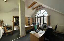 Cladire ultracentrala 325mp utili, 9 camere, garaj