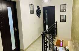 Casa individuala, 4 camere, 210 mp, zona Miroslava