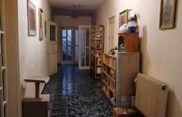 Casa  4 camere, 267 mp, Zona Dancu