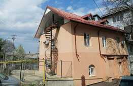 Casa de 6 camere zona centrala, 150mp, 361 mp teren