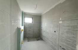 Casa 4 camere, 250 mp, Zona Valea Lupului