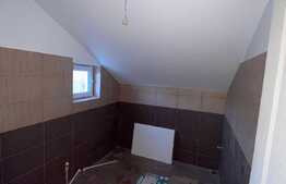 Casa cu 4 camere, 186 mp, zona Bârnova