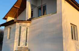 Casa cu 4 camere, 186 mp, zona Bârnova