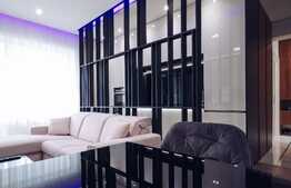 Apartament superb, 2 camere, 2 balcoane, zona Royal Town