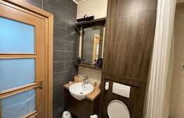 Apartament modern, 2 camere, decomandat, parcare, zona Nicolina