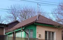 Casa de 3 camere, 70 mp, 321 mp teren, zona Podul de Fier