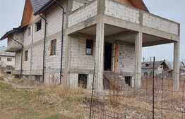 Casa de 10 camere, 280 mp, 1240 mp teren, zona Valea Adanca