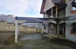 Casa 7 camere, 318 mp, teren 1.775 mp, zona Miroslava