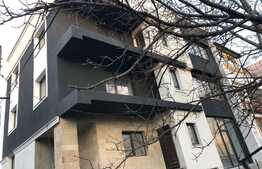 Imobil pe 4 niveluri, 350 mp, ultracentral