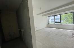 Imobil pe 4 niveluri, 350 mp, ultracentral