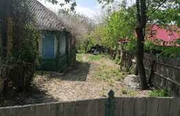 Casa 40 mp, teren 3300 mp, Dobrovat