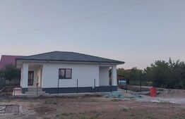 Casa 3 camere, 105 mp, teren 480 mp, canalizare, Holboca