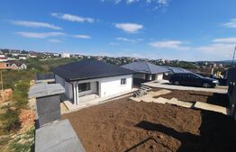 Casa de 4 camere de 122 mp, teren de 500 mp, Valea Adanca