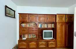 Apartament de 2 camere, 58 mp, zona Podul de Piatra