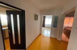 Apartament de 2 camere, decomandat, 69 mp, zona Canta