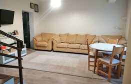 Casa de 3 camere, 85 mp, loc de parcare, situata la asfalt in Valea Adanca