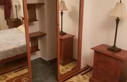 Apartament de 3 camere, 70 mp, semidecomandat, zona Dispecer