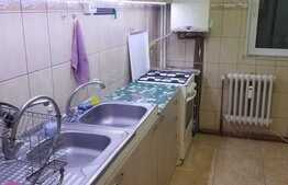 Apartament de 3 camere, 70 mp, semidecomandat, zona Dispecer