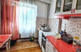 Apartament 3 camere, 62 mp, decomandat, zona Centrala