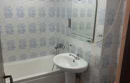 Garsoniera de 42 mp, etaj intermediar, zona Tatarasi