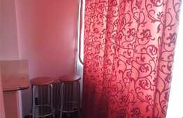 Garsoniera de 42 mp, etaj intermediar, zona Tatarasi