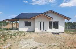 Rate la proprietar, 3 camere, 100 mp, teren 580 mp, sat Paun