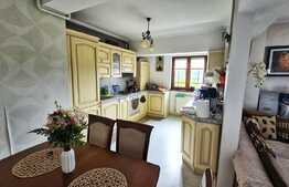 Apartament 2 camere, semidecomandat, 75mp, zona Podul de Fier