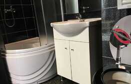 Garsoniera de 30 mp, moderna, parcare, zona Palas