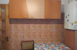 Apartament de 3 camere, decomandat, 66 mp, zona Nicolina 2