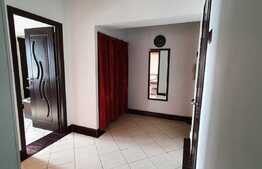 Apartament de 3 camere, 75 mp, decomandat, zona Palas