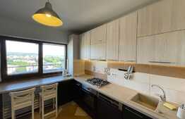 Apartament de 2 camere, lux, 73 mp, parcare, zona Padurii