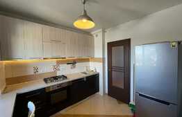 Apartament de 2 camere, lux, 73 mp, parcare, zona Padurii