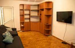 Apartament de 2 camere, decomandat, parcare, zona Podul de Fier
