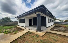 Casa de 4 camere, 2 bai, 108 mp, teren 413 mp, Holboca