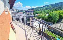 Apartament 2 camere, decomandat, 56mp, zona Frumoasa