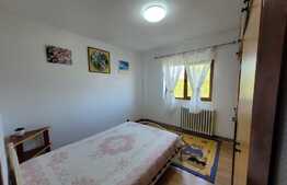 Apartament de 3 camere, 75mp, decomandat, zona Dacia Bicaz