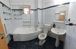 Apartament de 3 camere, decomandat, 86 mp, parcare, zona Pacurari